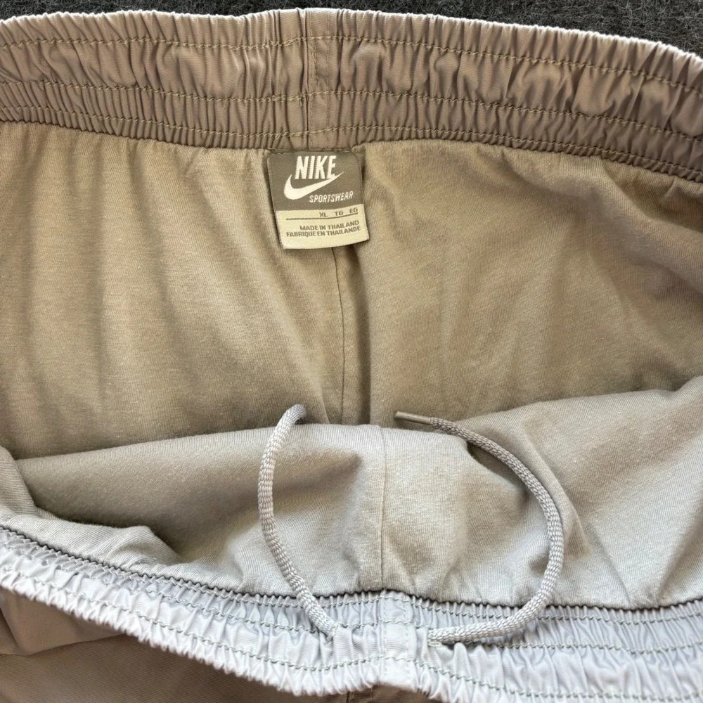 Nike Men's Track Pants Size XL Grey Athletic Jogger Drawstring‎ Sportswear Woven